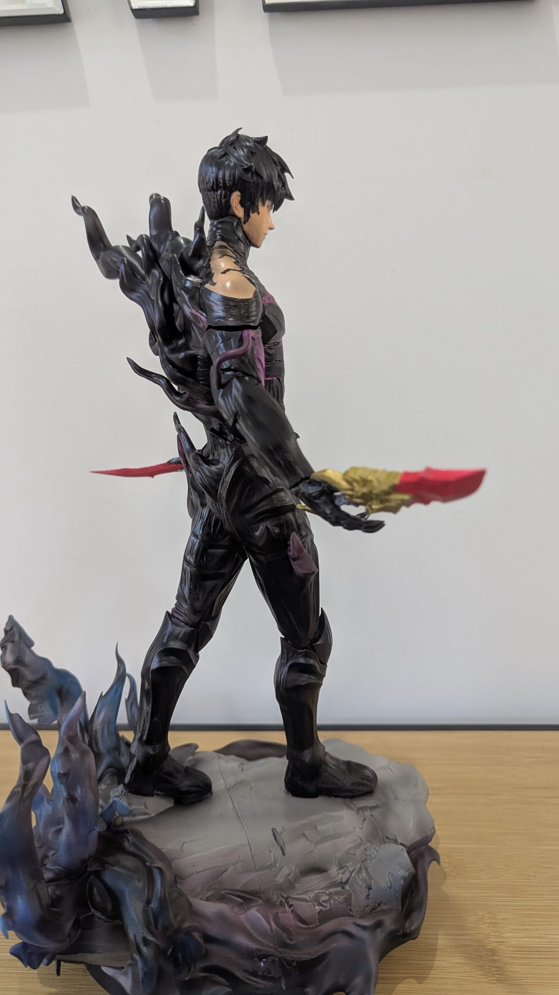 Sung Jin Woo monarch peinte